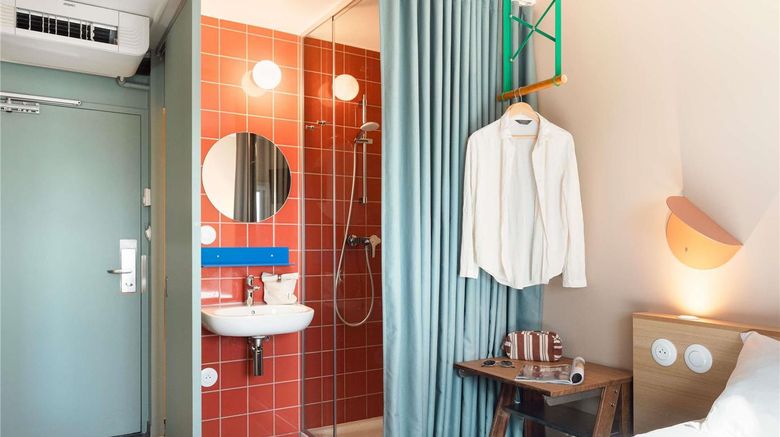 <b>greet Hotel Airpt Promenade des Anglais Room</b>. Images powered by <a href="https://iceportal.shijigroup.com/" title="IcePortal" target="_blank">IcePortal</a>.