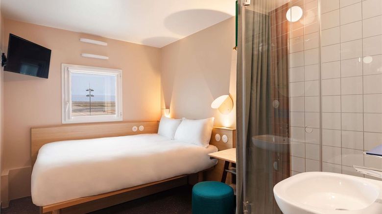 <b>greet Hotel Airpt Promenade des Anglais Room</b>. Images powered by <a href="https://iceportal.shijigroup.com/" title="IcePortal" target="_blank">IcePortal</a>.