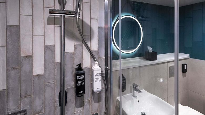 <b>ibis Styles Burton On Trent Room</b>. Images powered by <a href="https://iceportal.shijigroup.com/" title="IcePortal" target="_blank">IcePortal</a>.