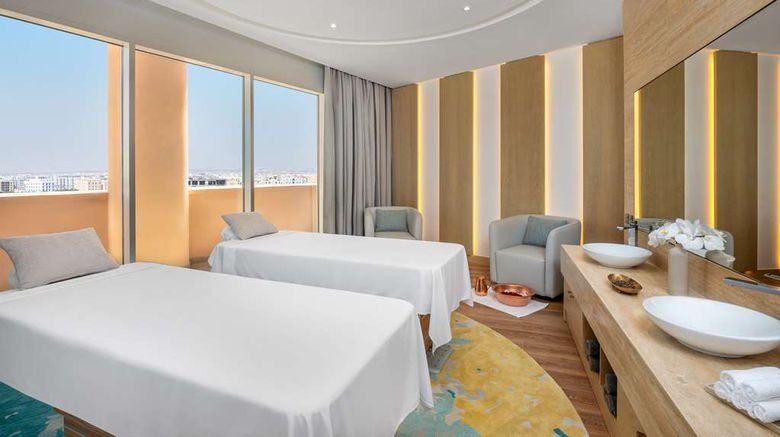 <b>Hilton Al Khobar King Fahd Causeway Recreation</b>. Images powered by <a href="https://iceportal.shijigroup.com/" title="IcePortal" target="_blank">IcePortal</a>.