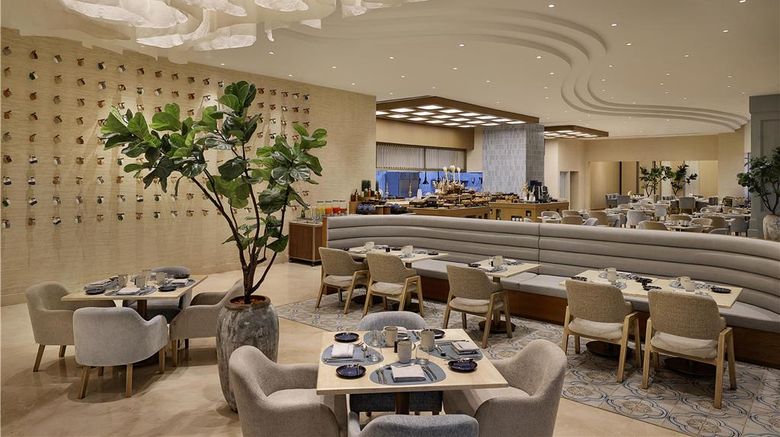 <b>Hilton Al Khobar King Fahd Causeway Restaurant</b>. Images powered by <a href="https://iceportal.shijigroup.com/" title="IcePortal" target="_blank">IcePortal</a>.