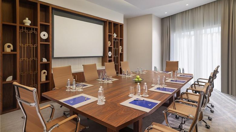 <b>Hilton Al Khobar King Fahd Causeway Meeting</b>. Images powered by <a href="https://iceportal.shijigroup.com/" title="IcePortal" target="_blank">IcePortal</a>.