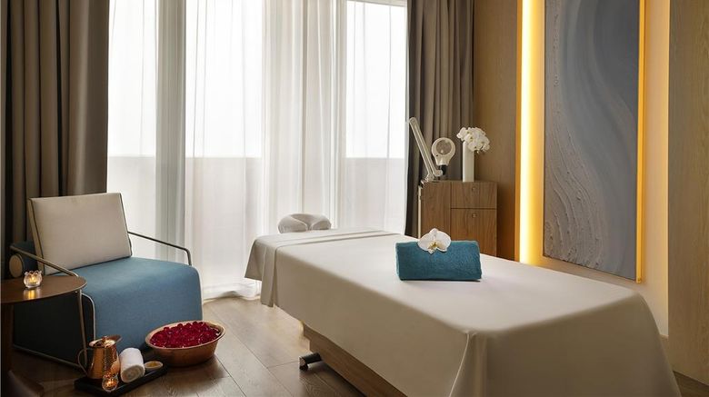 <b>Hilton Al Khobar King Fahd Causeway Spa</b>. Images powered by <a href="https://iceportal.shijigroup.com/" title="IcePortal" target="_blank">IcePortal</a>.