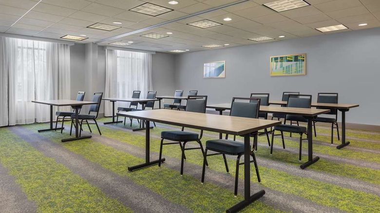 <b>Spark by Hilton Winchester Meeting</b>. Images powered by <a href="https://iceportal.shijigroup.com/" title="IcePortal" target="_blank">IcePortal</a>.
