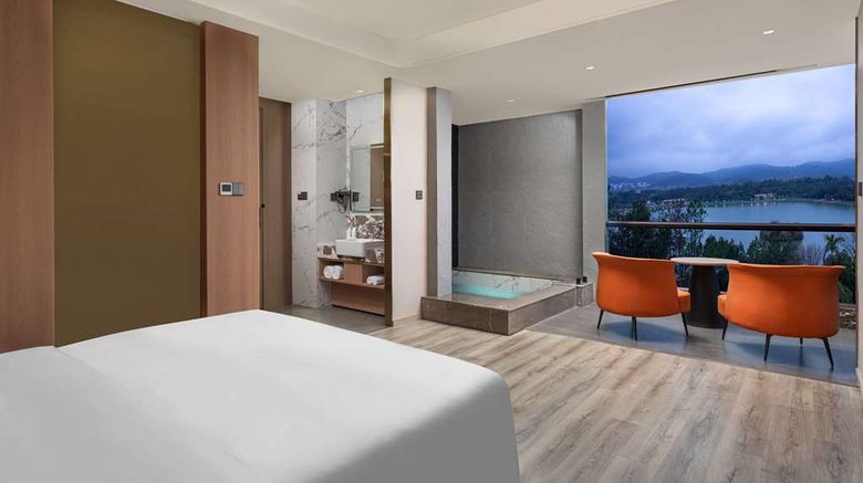 <b>Hawthorn by Wyndham Honghe Mile Hot Spri Room</b>. Images powered by <a href="https://iceportal.shijigroup.com/" title="IcePortal" target="_blank">IcePortal</a>.