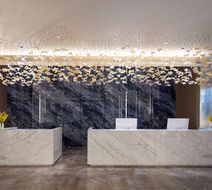 Hawthorn by Wyndham Honghe Mile Hot Spri Lobby