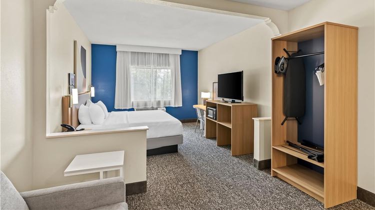 Spark by Hilton Round Rock Room