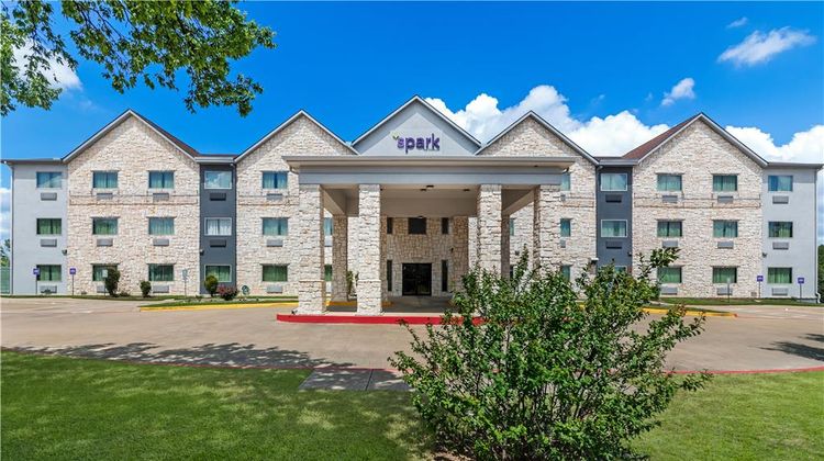 Spark by Hilton Round Rock Exterior