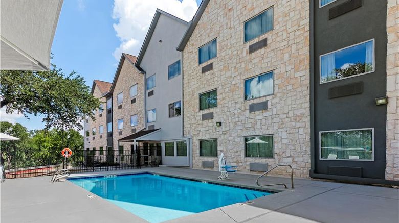 <b>Spark by Hilton Round Rock Pool</b>. Images powered by <a href="https://iceportal.shijigroup.com/" title="IcePortal" target="_blank">IcePortal</a>.