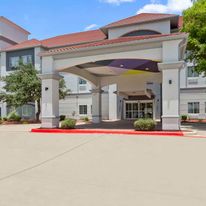 Spark by Hilton San Antonio Dominion