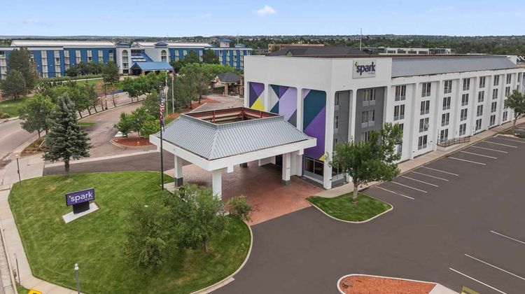 Spark by Hilton Colorado Springs Exterior