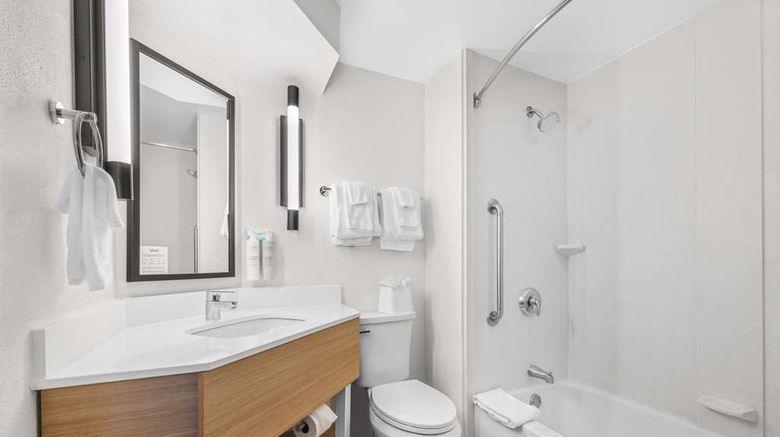 <b>Spark by Hilton Colorado Springs Room</b>. Images powered by <a href="https://iceportal.shijigroup.com/" title="IcePortal" target="_blank">IcePortal</a>.