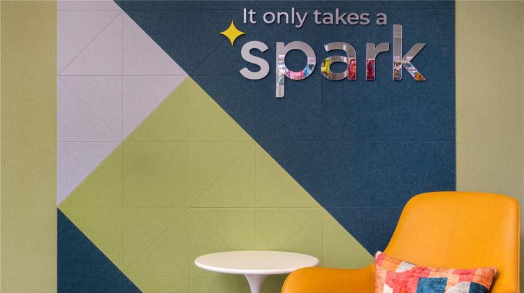 Spark by Hilton Springfield Eugene Lobby