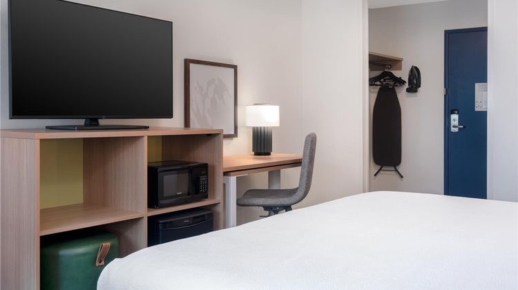 Spark by Hilton Springfield Eugene Room
