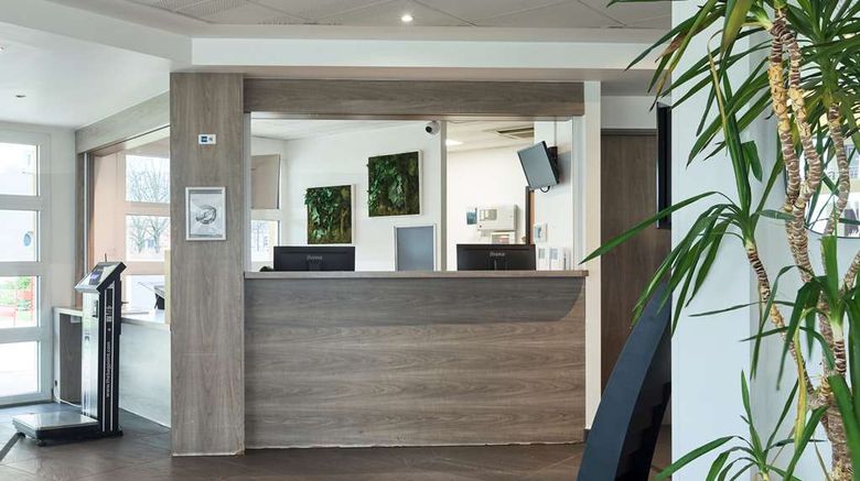 <b>Zenitude Paris Roissy Village Lobby</b>. Images powered by <a href="https://iceportal.shijigroup.com/" title="IcePortal" target="_blank">IcePortal</a>.