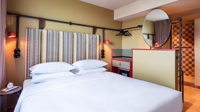 <b>me & all hotel berlin E side-JdV Hyatt Room</b>. Images powered by <a href="https://iceportal.shijigroup.com/" title="IcePortal" target="_blank">IcePortal</a>.