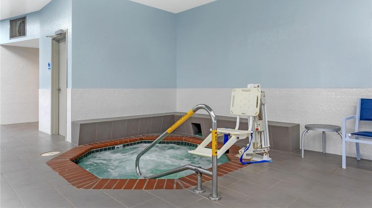 Best Western Plus Burlington Pool
