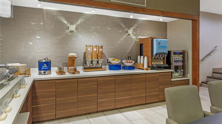 Best Western Plus Burlington Restaurant