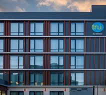 Tru by Hilton Brooklyn Exterior