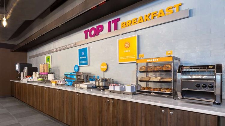Tru by Hilton Brooklyn Restaurant