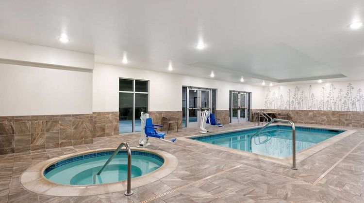 La Quinta Inn & Sts by Wyndham Wenatchee Pool