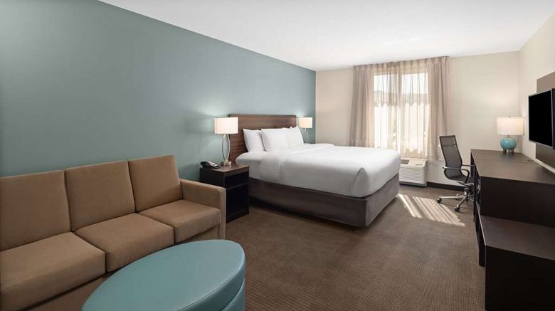 <b>La Quinta Inn & Sts by Wyndham Wenatchee Suite</b>. Images powered by <a href="https://iceportal.shijigroup.com/" title="IcePortal" target="_blank">IcePortal</a>.