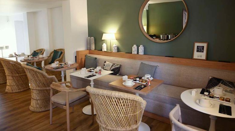 <b>Cezanne Hotel Restaurant</b>. Images powered by <a href="https://iceportal.shijigroup.com/" title="IcePortal" target="_blank">IcePortal</a>.