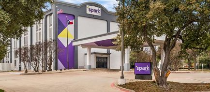 Spark by Hilton Richardson Dallas Exterior