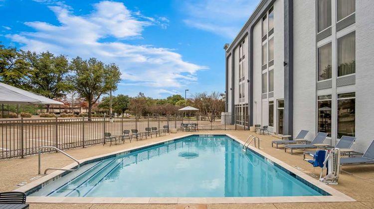 Spark by Hilton Richardson Dallas Pool