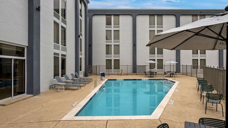 Spark by Hilton Richardson Dallas Pool
