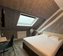 Hotel De Troyes Room