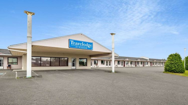 Travelodge by Wyndham Saint Andre Exterior