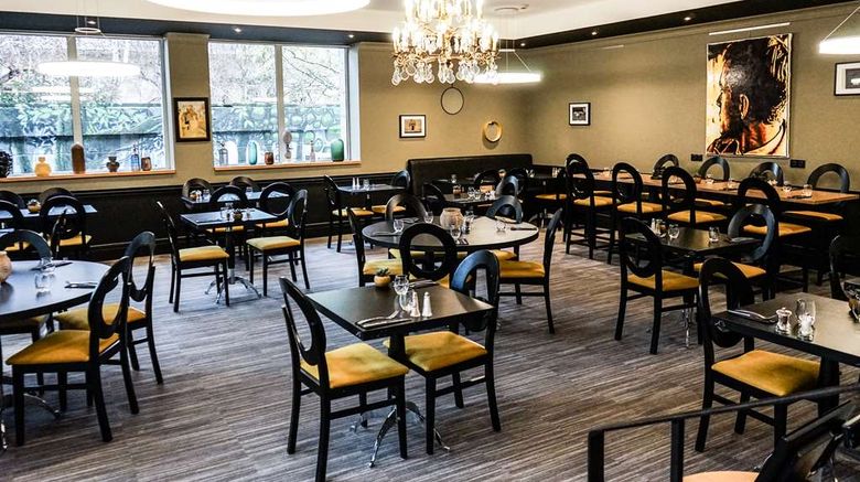 <b>Grand Hotel Brive Restaurant</b>. Images powered by <a href="https://iceportal.shijigroup.com/" title="IcePortal" target="_blank">IcePortal</a>.