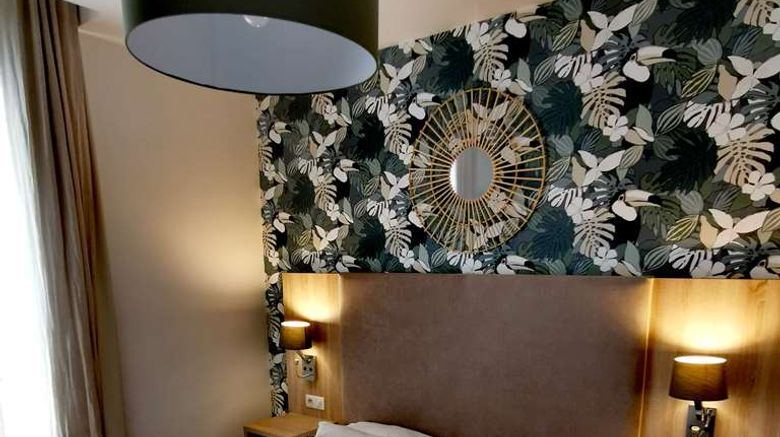 <b>Grand Hotel Brive Suite</b>. Images powered by <a href="https://iceportal.shijigroup.com/" title="IcePortal" target="_blank">IcePortal</a>.