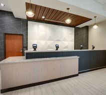 Drury Plaza Cincinnati Florence Lobby