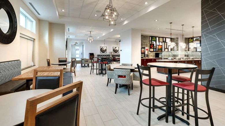 <b>Drury Plaza Cincinnati Florence Restaurant</b>. Images powered by <a href="https://iceportal.shijigroup.com/" title="IcePortal" target="_blank">IcePortal</a>.