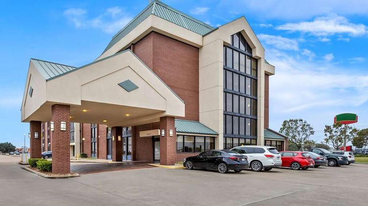 Sonesta Essential Houston Hobby Airport Exterior