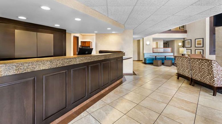 <b>Sonesta Essential Houston Hobby Airport Lobby</b>. Images powered by <a href="https://iceportal.shijigroup.com/" title="IcePortal" target="_blank">IcePortal</a>.