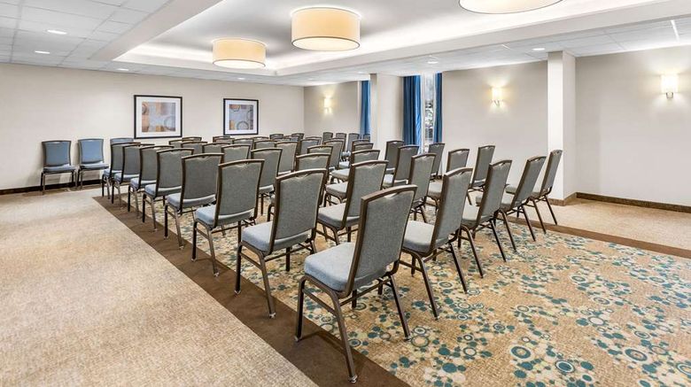 <b>Sonesta Essential Houston Hobby Airport Meeting</b>. Images powered by <a href="https://iceportal.shijigroup.com/" title="IcePortal" target="_blank">IcePortal</a>.