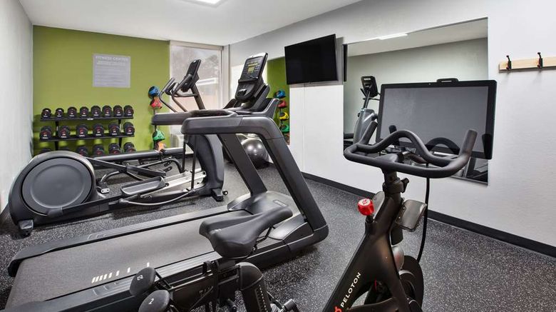 <b>Spark by Hilton Jackson Ridgeland Health</b>. Images powered by <a href="https://iceportal.shijigroup.com/" title="IcePortal" target="_blank">IcePortal</a>.