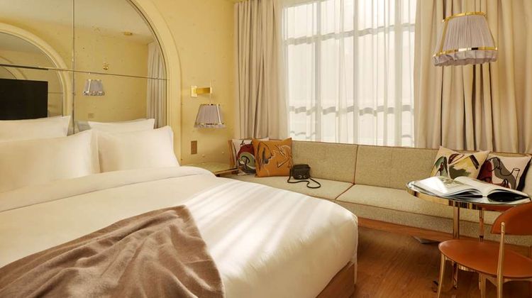 9Confidentiel Hotel Room