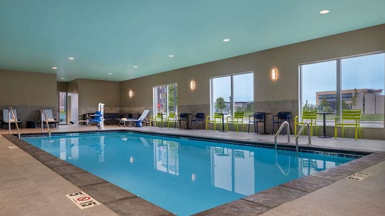 Home2 Suites by Hilton Ankeny Pool