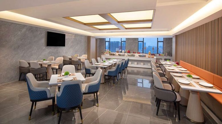 <b>Ramada Encore by Wyndham Dongg Restaurant</b>. Images powered by <a href="https://iceportal.shijigroup.com/" title="IcePortal" target="_blank">IcePortal</a>.