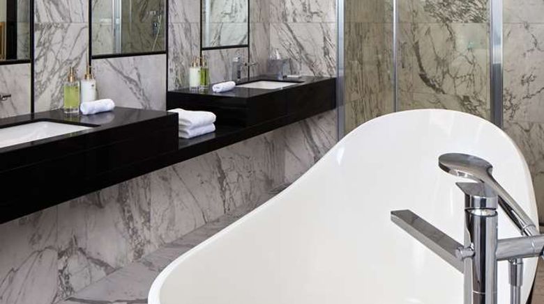 <b>Maison Albar-Le Victoria Room</b>. Images powered by <a href="https://iceportal.shijigroup.com/" title="IcePortal" target="_blank">IcePortal</a>.