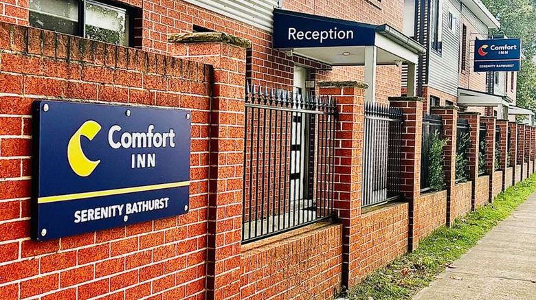 <b>Comfort Inn Serenity Bathurst Exterior</b>. Images powered by <a href="https://iceportal.shijigroup.com/" title="IcePortal" target="_blank">IcePortal</a>.
