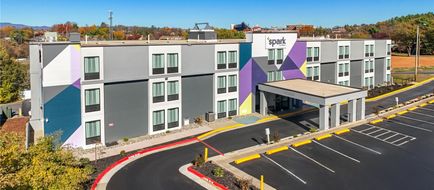 Spark by Hilton Harrisonburg University Exterior