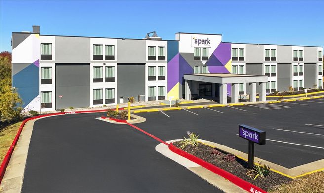 Spark by Hilton Harrisonburg University Exterior