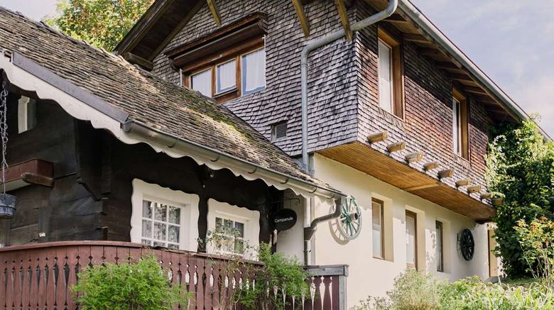 <b>Hotel La Verniaz Suite</b>. Images powered by <a href="https://iceportal.shijigroup.com/" title="IcePortal" target="_blank">IcePortal</a>.