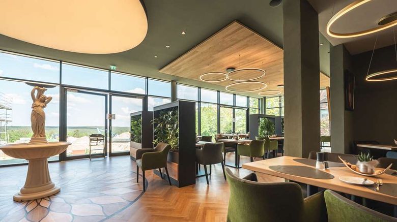 <b>Hotel Gut Matheshof, BW Signature Coll Restaurant</b>. Images powered by <a href="https://iceportal.shijigroup.com/" title="IcePortal" target="_blank">IcePortal</a>.