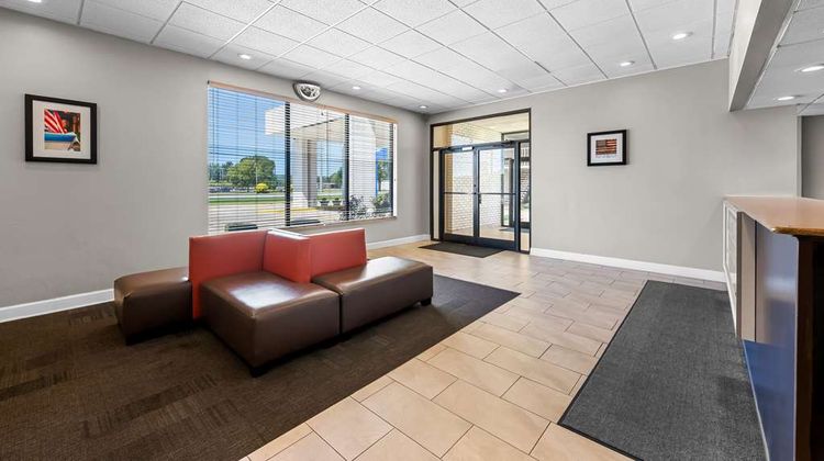 Americas Best Value Inn Hamilton Lobby